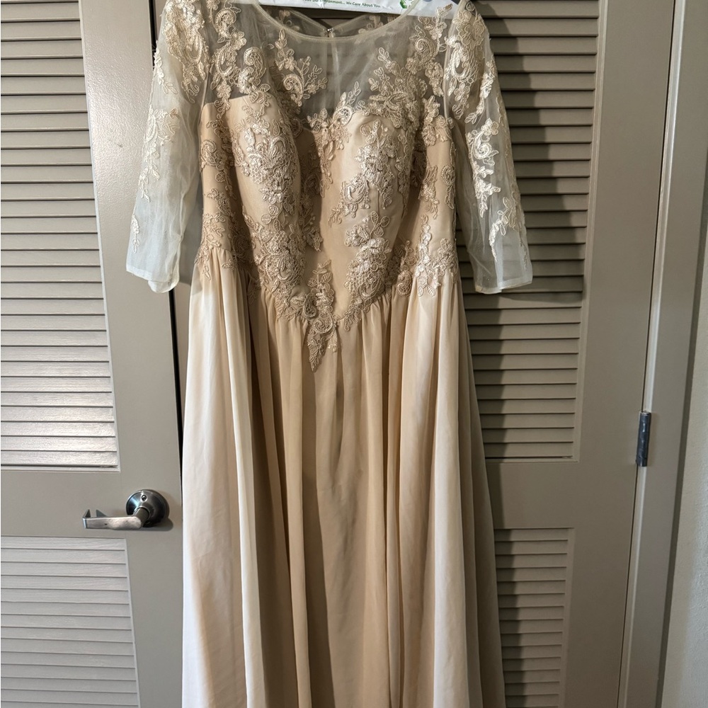 Azazie Formal Dress – Champagne